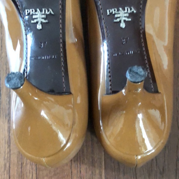 Prada Bow Kitten Heels Caramel/Bordeaux Patent Leather - Picture 6 of 7